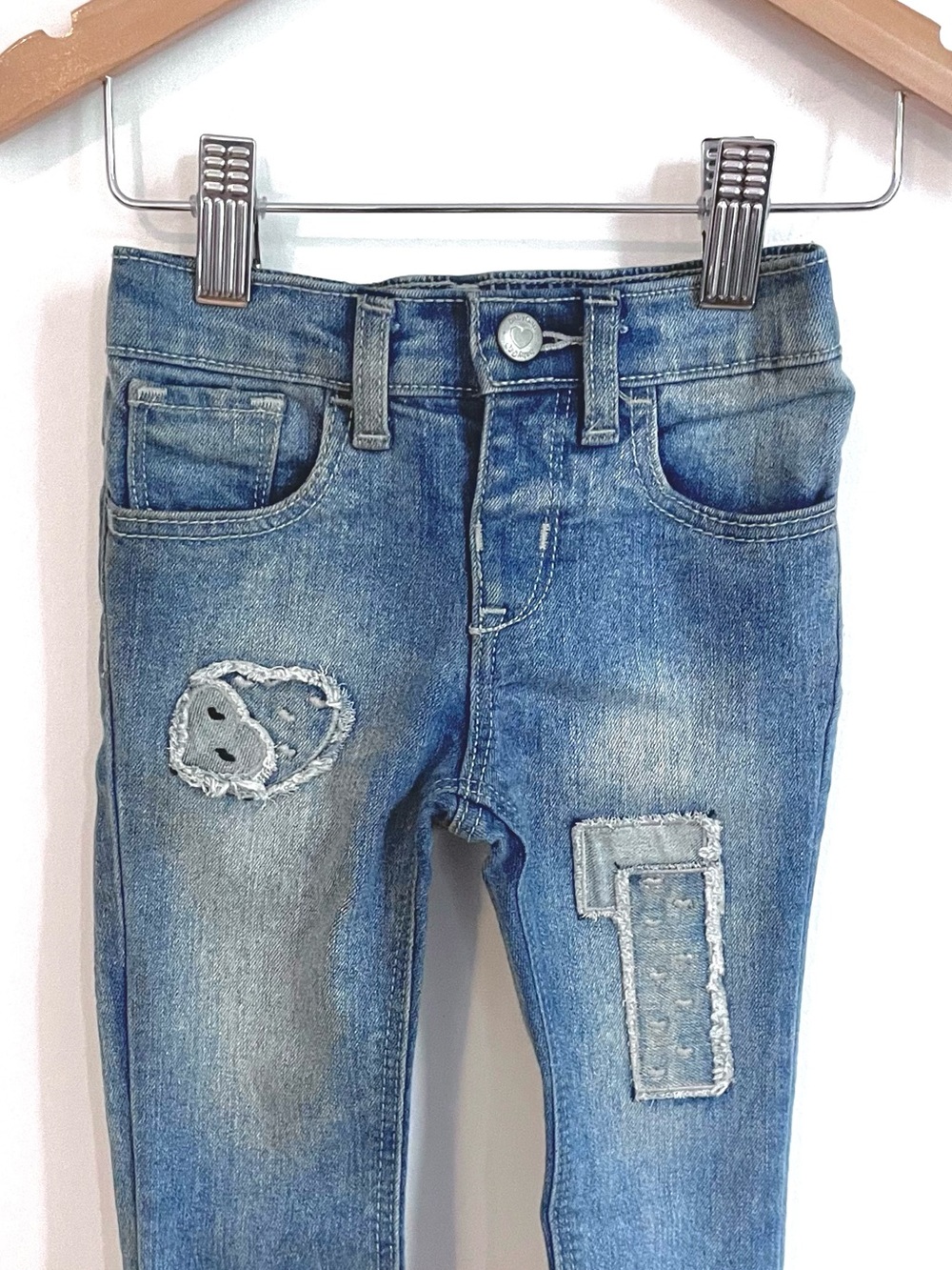 $7 💥NEW Gap Heart Patchwork Embroidered Jeans, Pockets, Straight Cut, Unisex